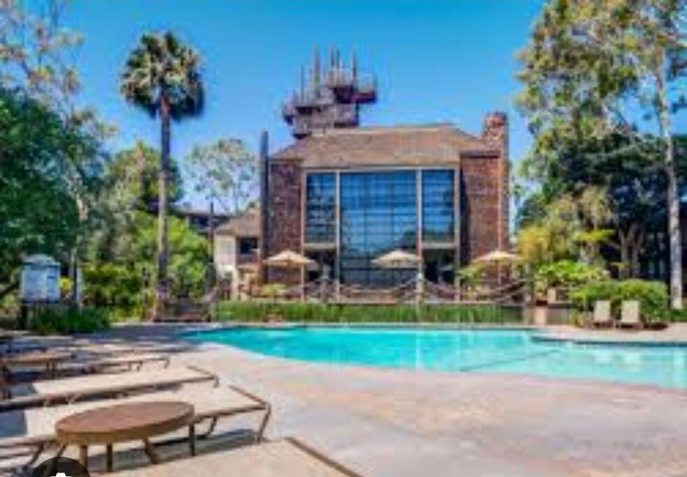Amazing Dtla 2bdr Must See! Apartment *