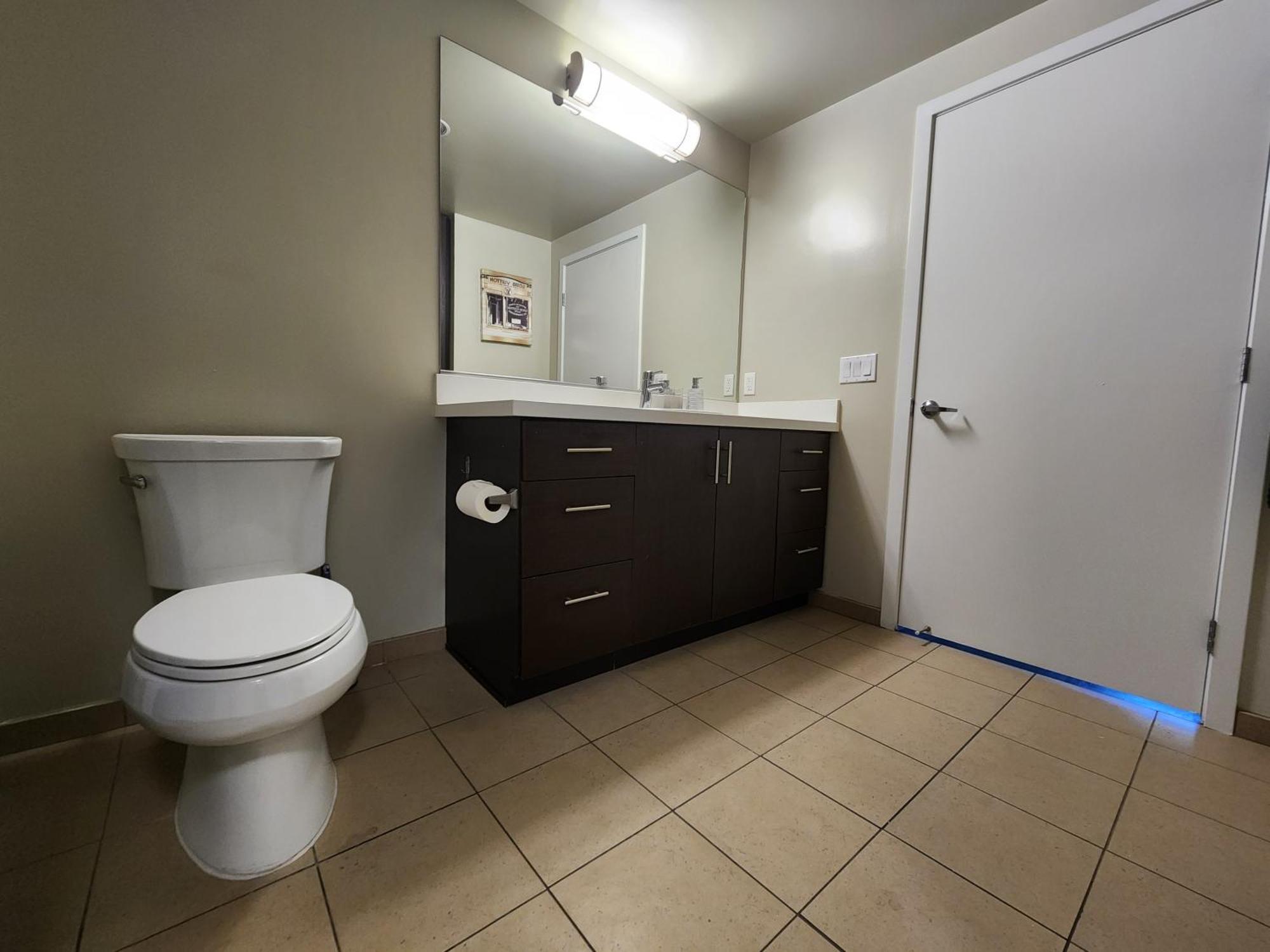 Amazing Dtla 2bdr Must See! Apartment